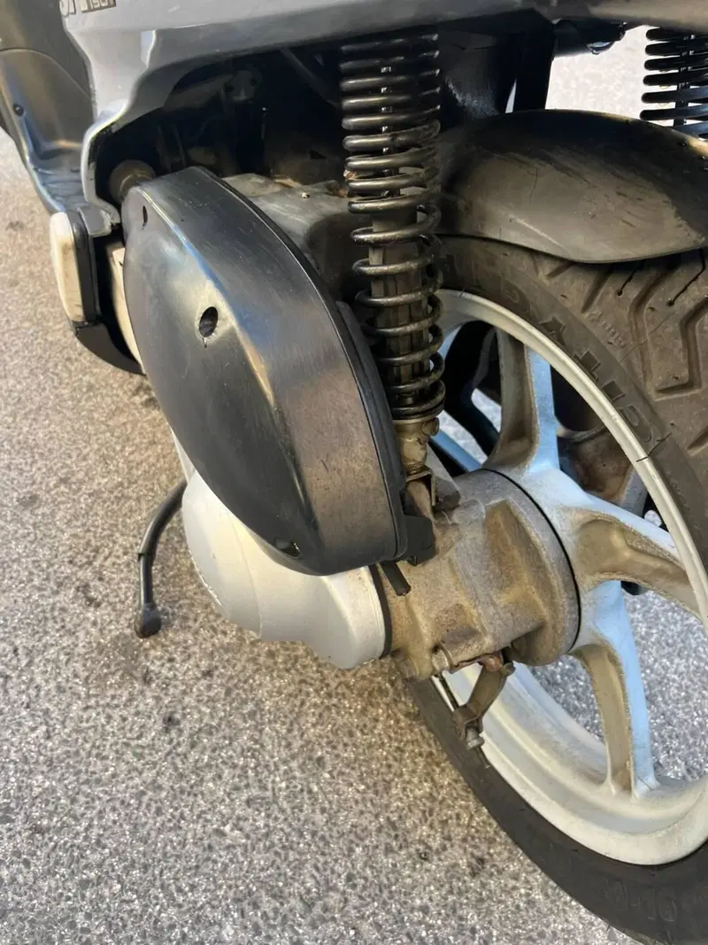 Honda SH 150i (2005 - 08) (9)