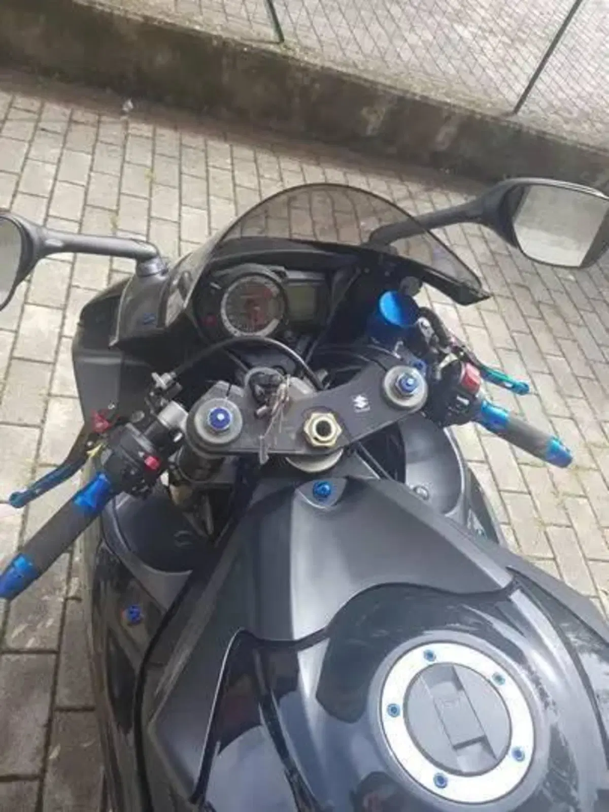 Suzuki GSX R 600 (2008 - 10) (4)