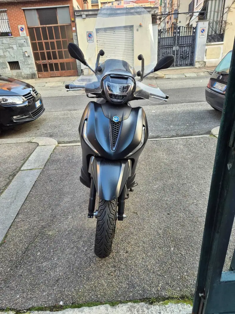 Piaggio Beverly 300 S (2021)
