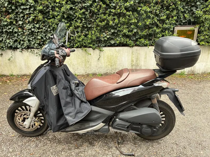 Piaggio Beverly 300 i.e. (2010 - 16)
