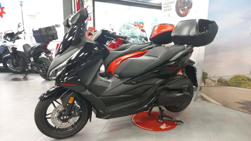 Honda Forza 350 (2025 - 26)