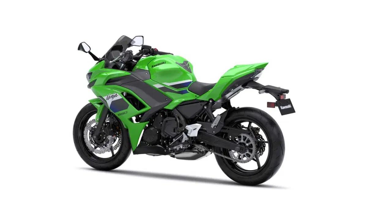 Kawasaki Ninja 650 Ninja 650 Performance Akrapovic (2026) (2)