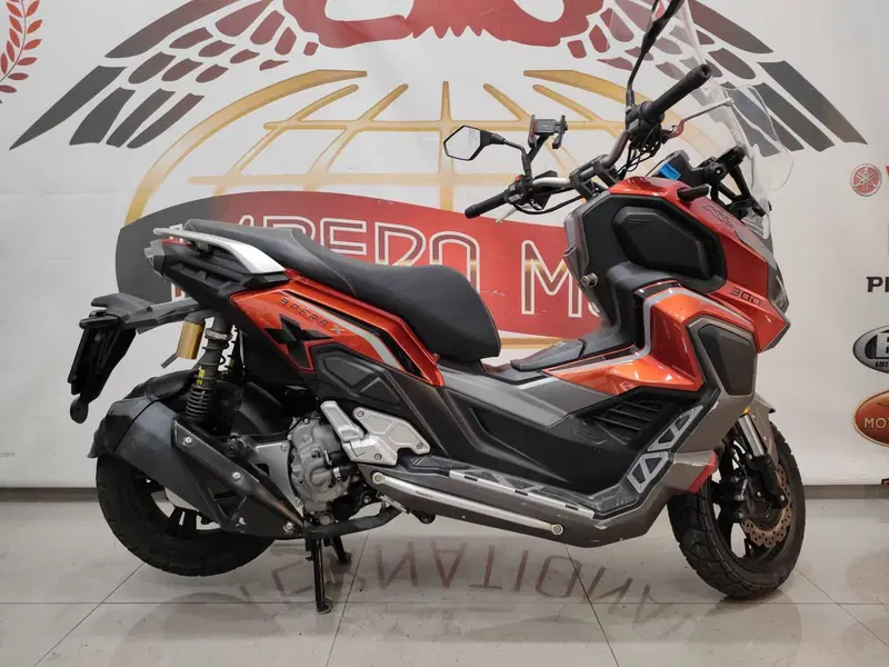 Kl Brera X 300 (2022 - 24) (5)