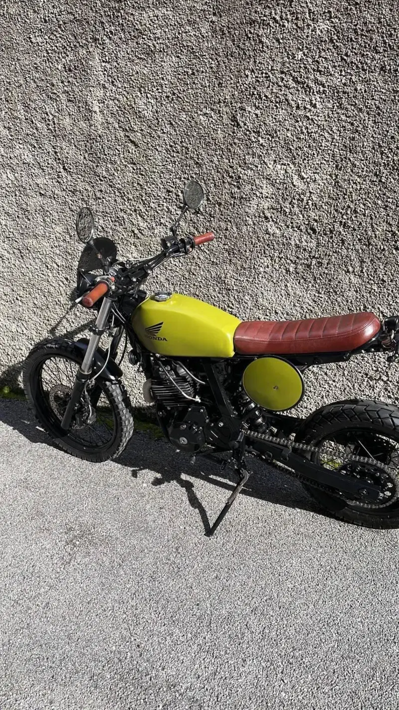 Honda NX 650 Dominator (1988 - 90) (5)