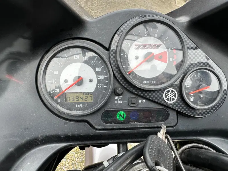 Yamaha TDM 850 (1996 - 01) (9)