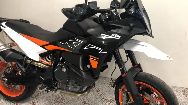 KTM 890 SMT (2023 - 25)