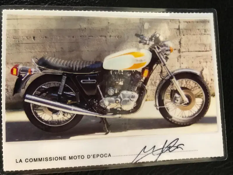 Triumph Trident T160 (9)