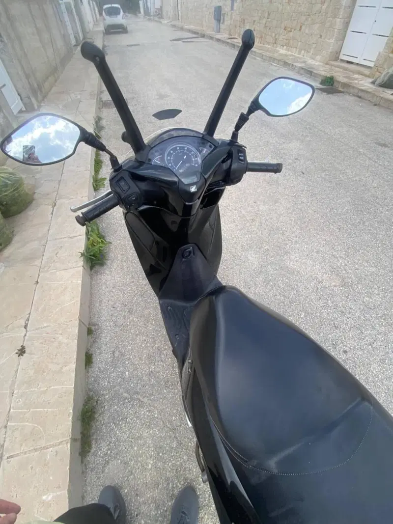 Honda SH 125i (2017 - 19) (2)