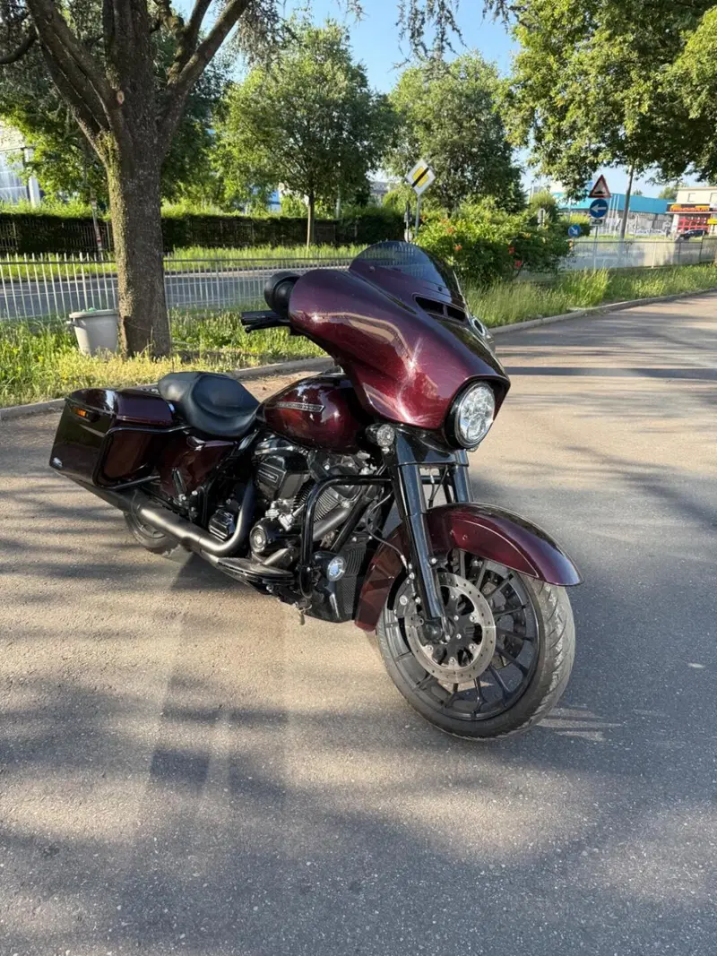 Harley-Davidson 107 Street Glide Special (2017 - 19) - FLHXS (4)
