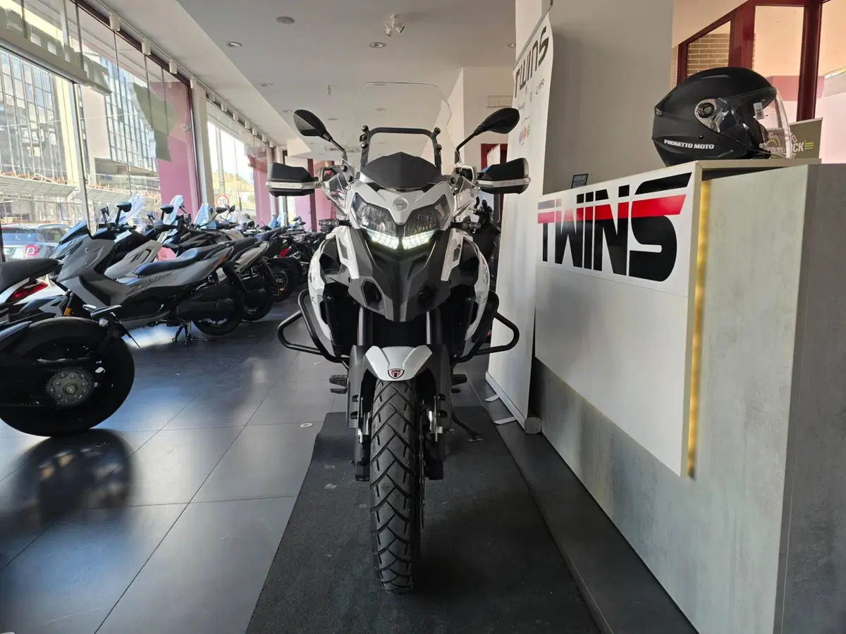 Benelli TRK 502X (2021 - 26) (3)