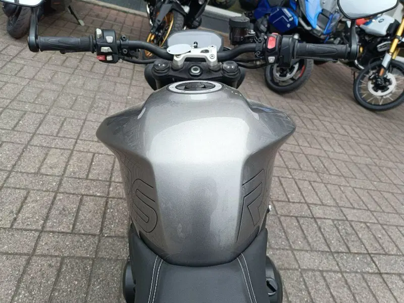 Triumph Street Triple 765 RS (2023 - 26) (10)