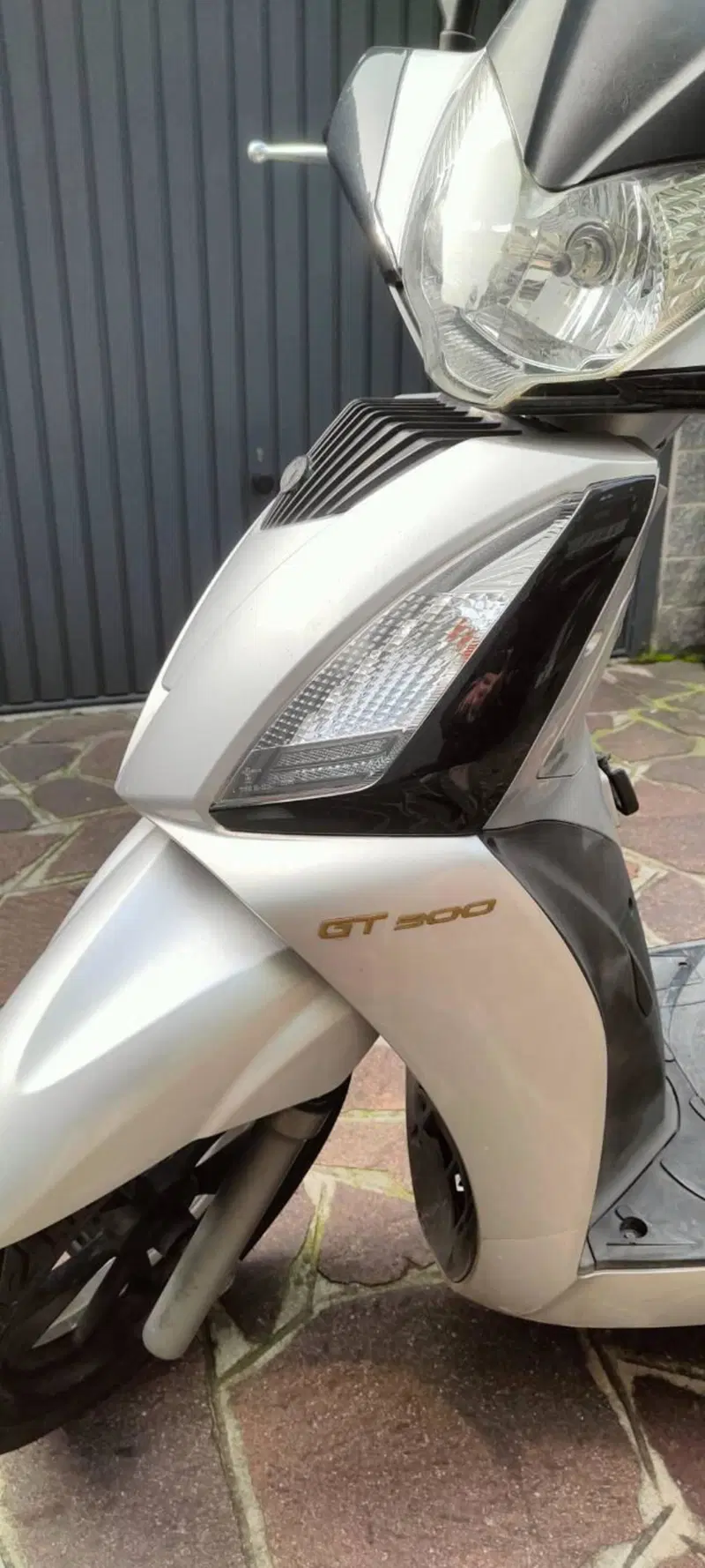 Kymco People 300i GT (2010 - 17) (3)