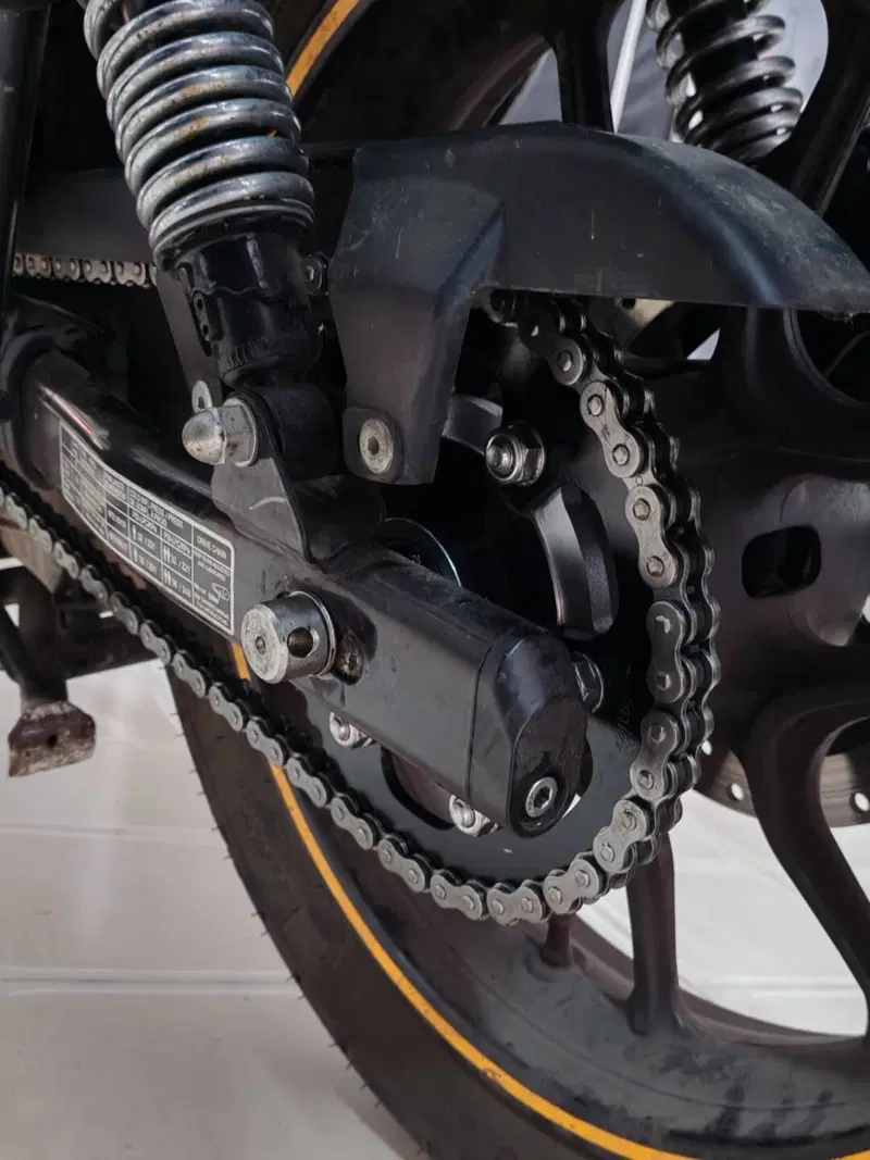 Royal Enfield Meteor 350 (2021 - 26) (5)