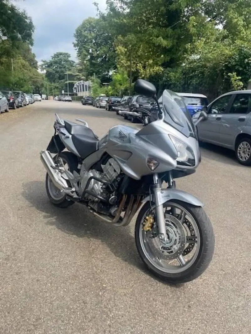 Honda CBF 1000 ST (4)