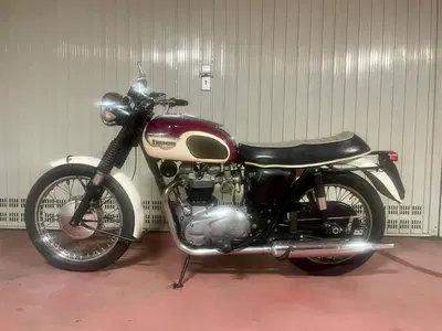 Triumph Bonneville T120 d'epoca