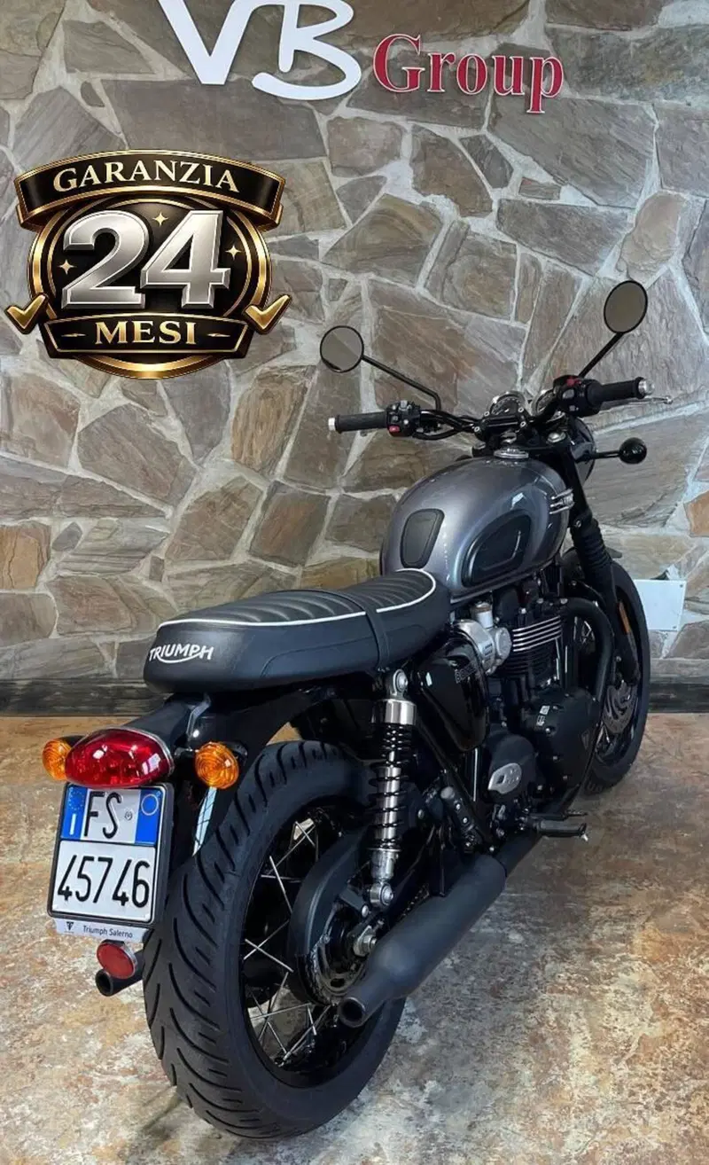 Triumph Bonneville T120 Black (2021 - 25) (4)