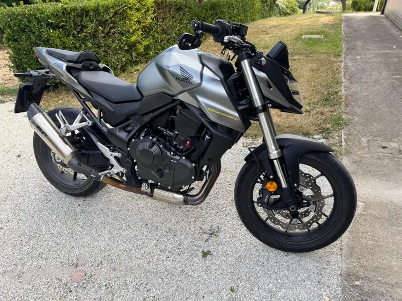 Honda CB 750 Hornet (2023 - 24)