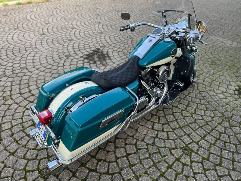 Harley-Davidson 1584 Road King Classic (2007 - 11) - FLHRCI (10)