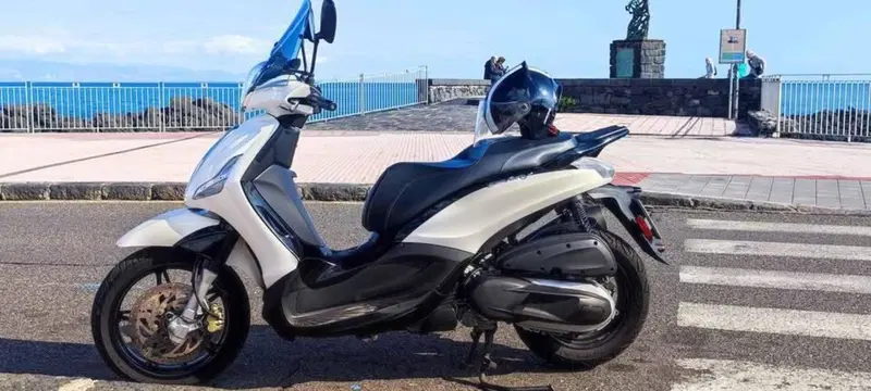 Piaggio Beverly 350 ABS (2016 - 20)