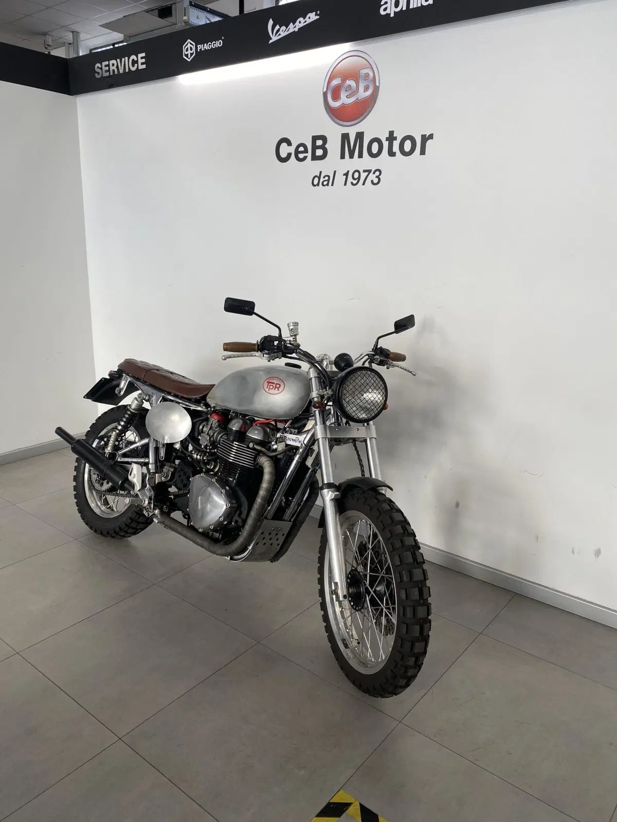 Triumph Scrambler (2006 - 17) (2)
