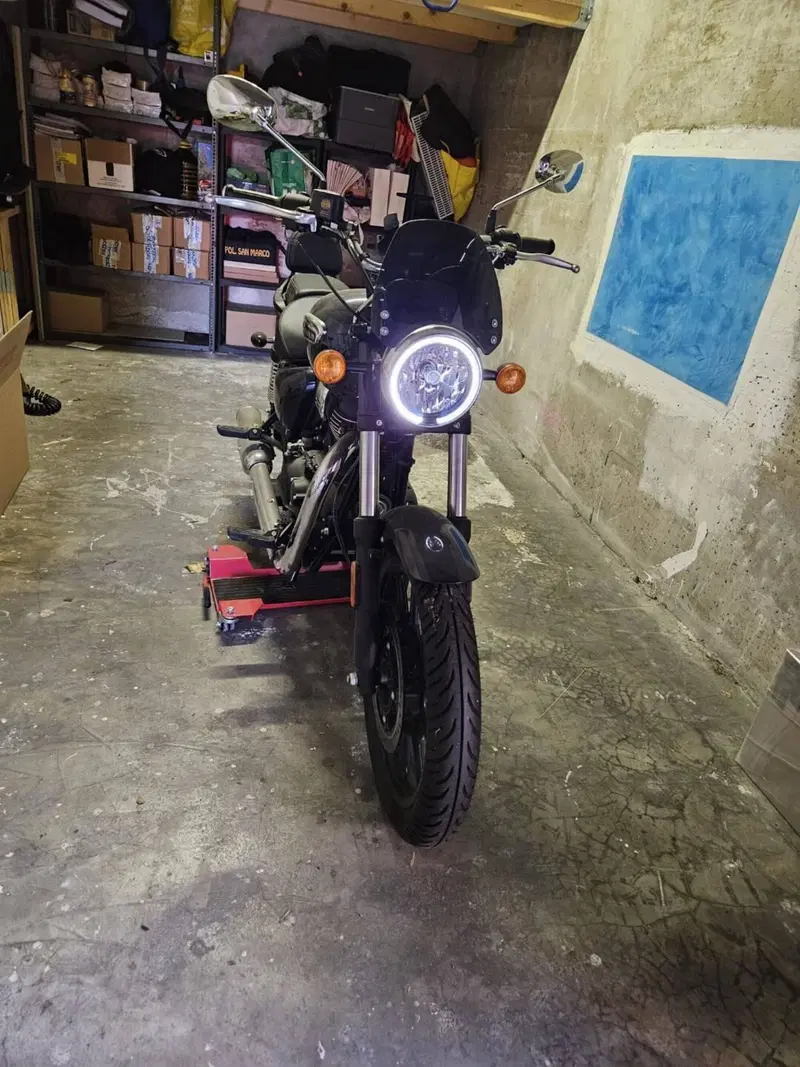 Royal Enfield Meteor 350 (2021 - 26) (8)
