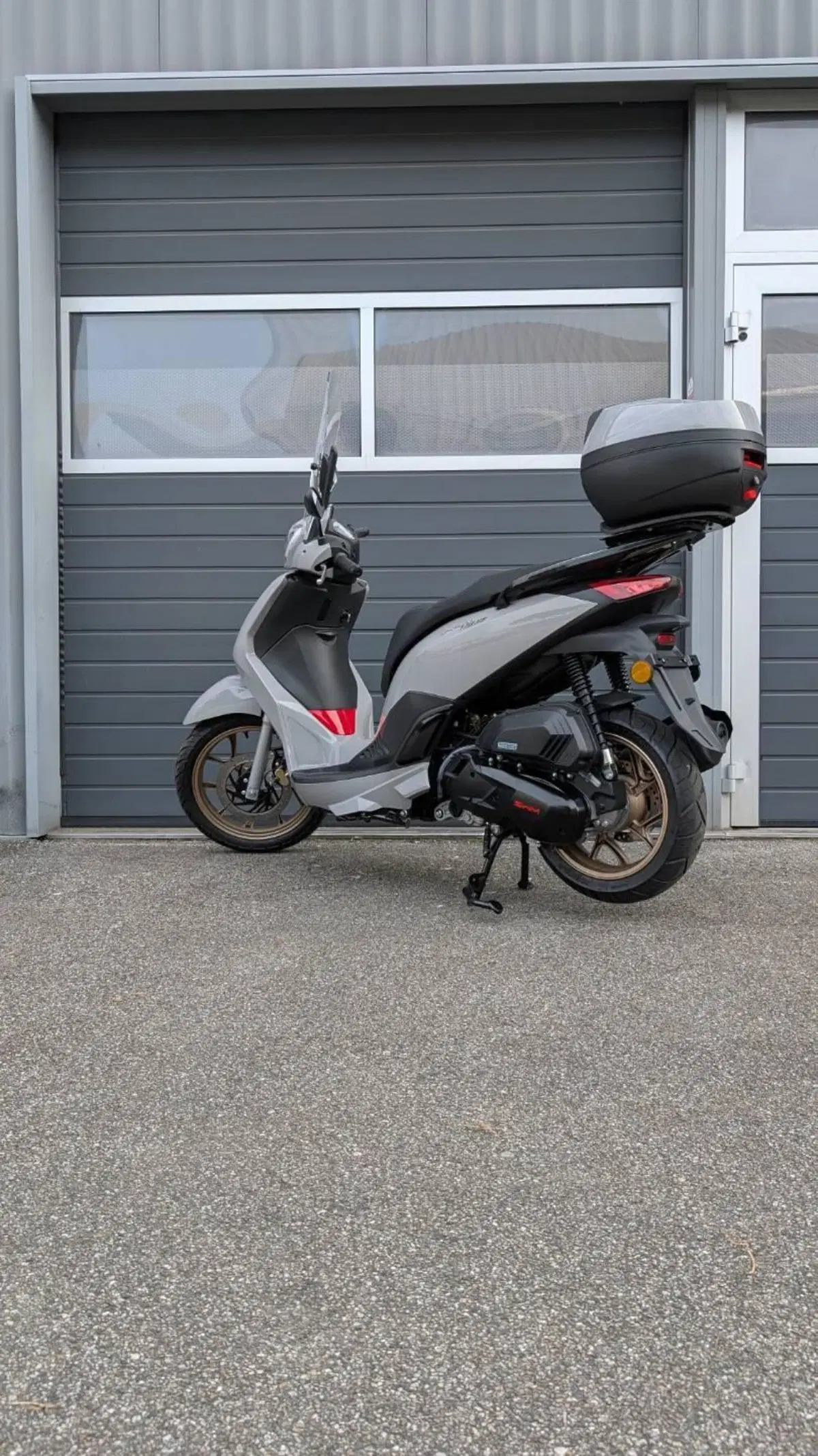 Swm C-Fly 125 (2026) (3)