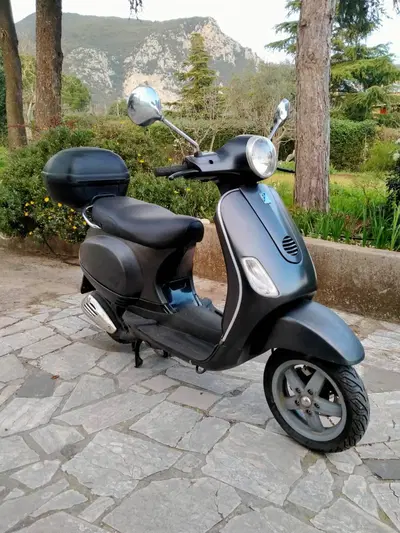 Vespa LX 125 (2005 - 11) usata