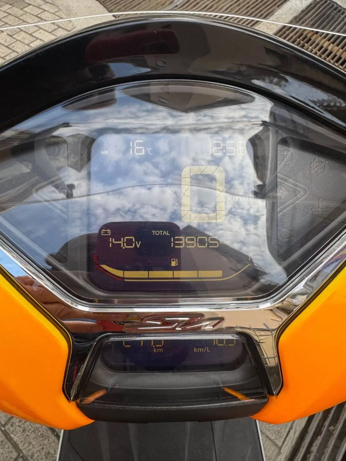 Honda SH 350 Sport (2021 - 24) (4)