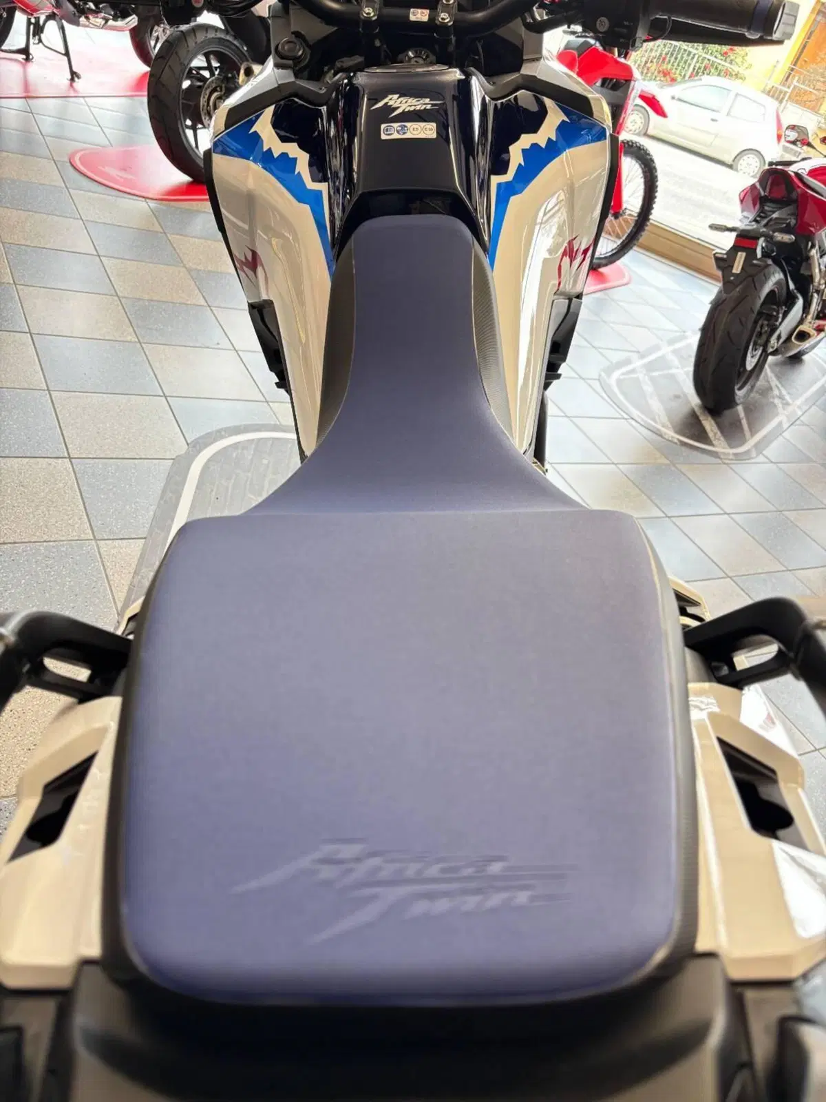Honda Africa Twin CRF 1100L ES (2024 - 26) (6)