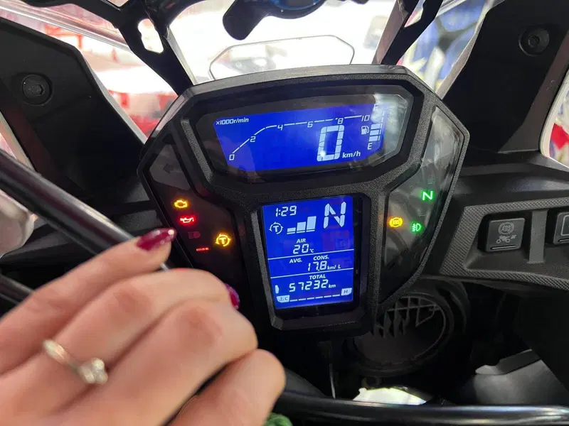 Honda Africa Twin CRF 1000L ABS (2016 - 17) (9)