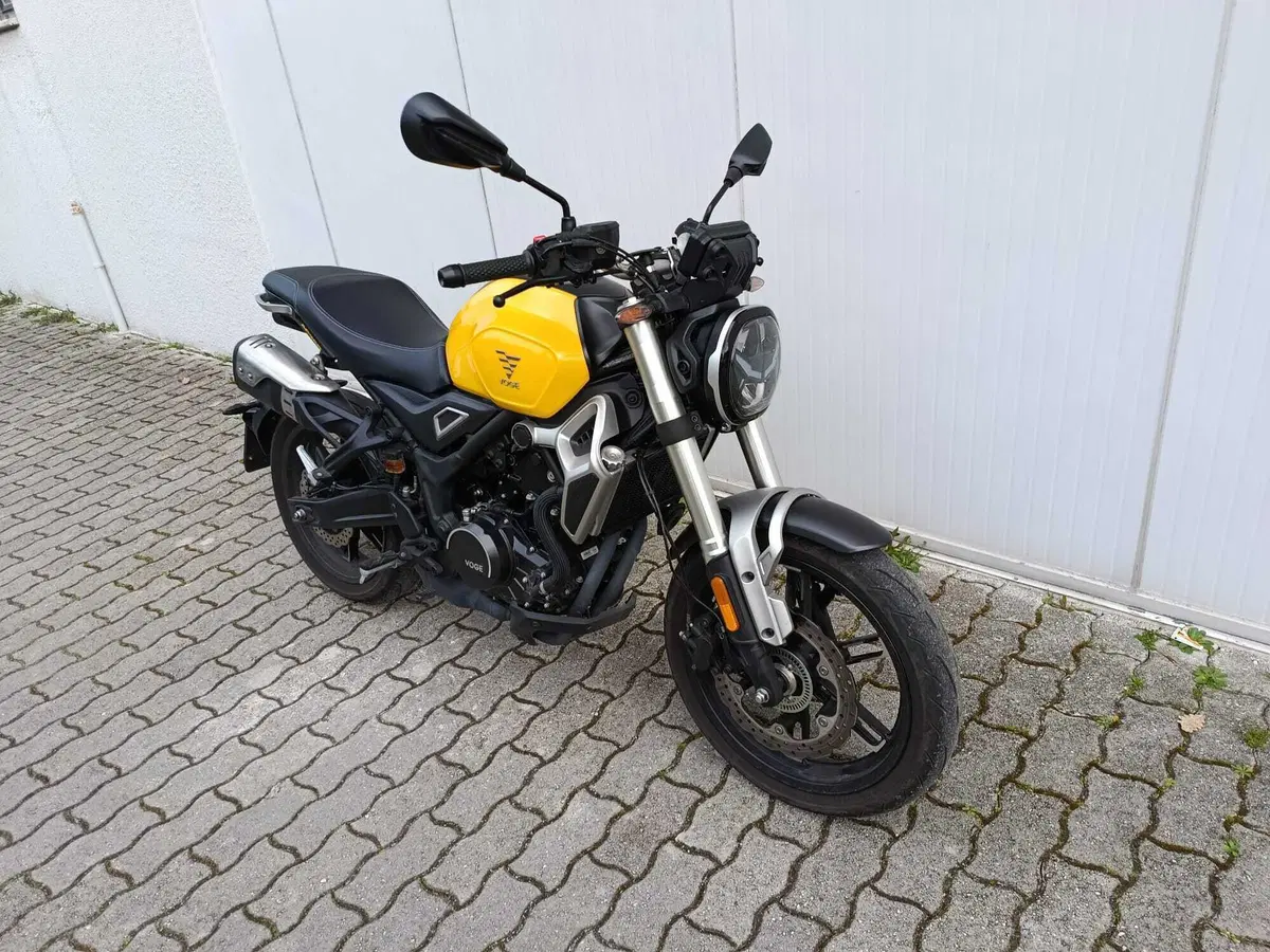 Voge Trofeo 350AC (2022 - 26) (2)