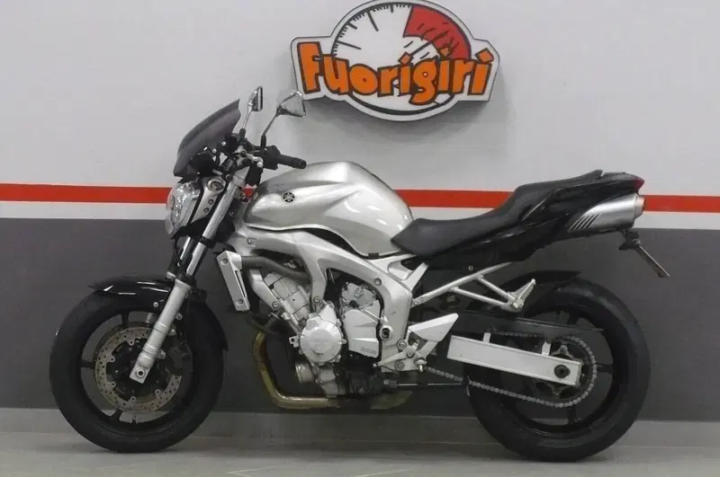 Yamaha FZ6 (2004 - 07)