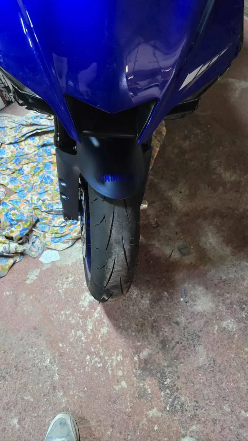 Yamaha YZF R1 (2020 - 25) (5)