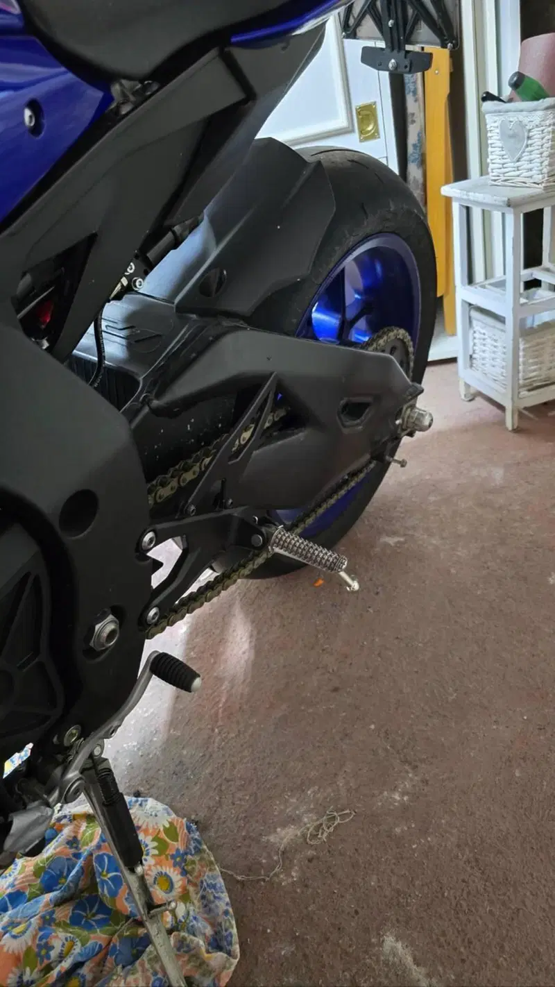 Yamaha YZF R1 (2020 - 25) (8)