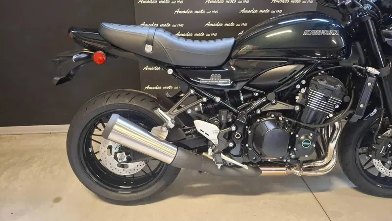 Kawasaki Z 900 RS Black Ball Edition (2026) (4)