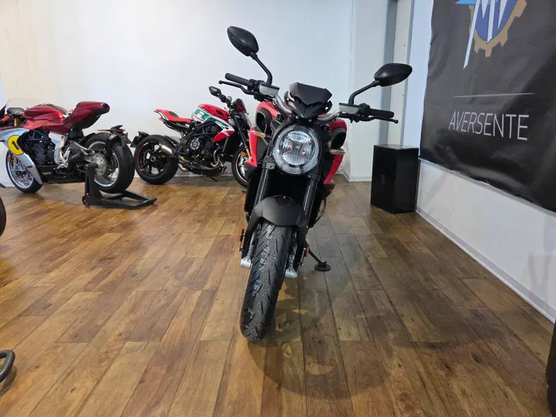 MV Agusta Brutale 800 R (2023 - 25) (7)