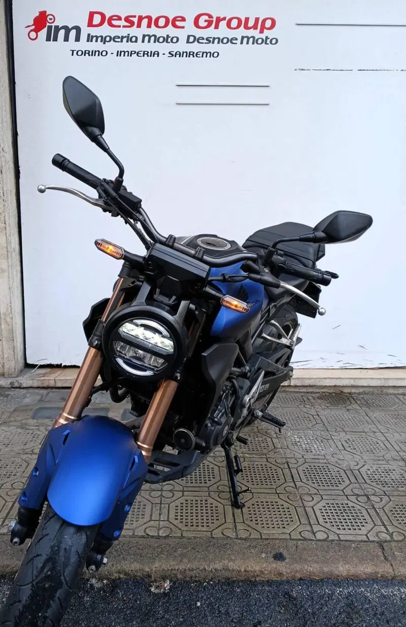 Honda CB 300 R (2022 - 26) (2)