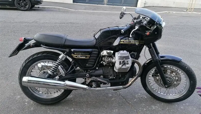 Moto Guzzi V7 Classic (2008 - 12) (3)