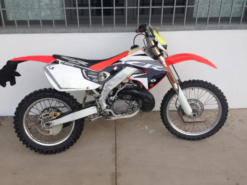 HM CRE 250 (1996 - 99)  (4)