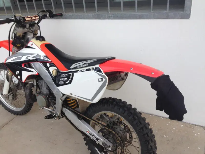 HM CRE 250 (1996 - 99)  (6)