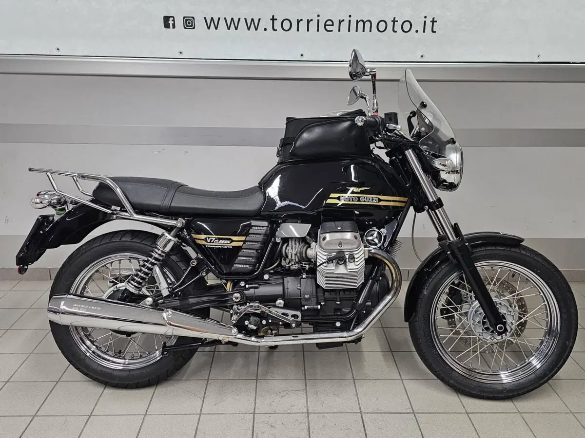 Moto Guzzi V7 Classic (2008 - 12) (3)