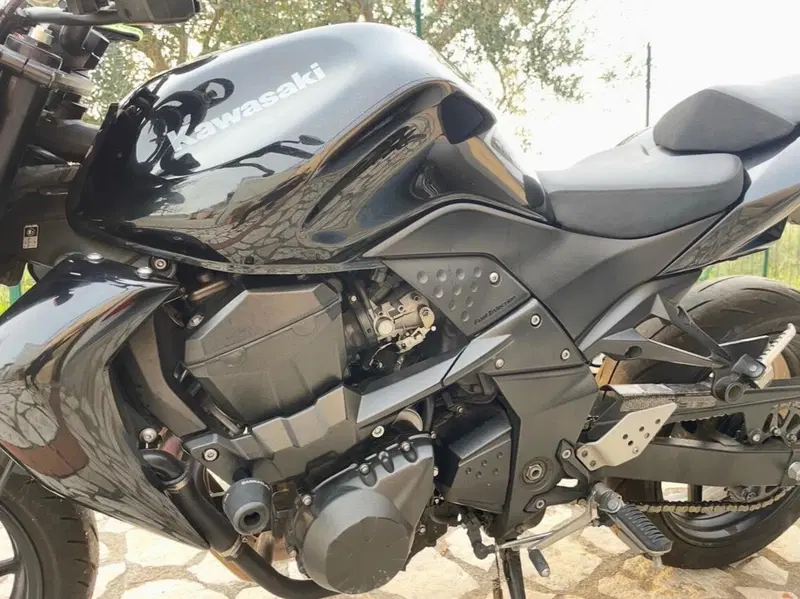 Kawasaki Z 750 (2007 - 14) (6)
