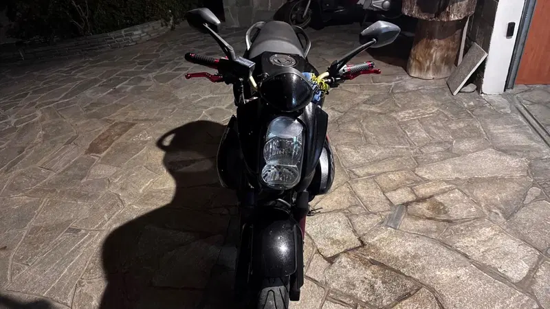 Kawasaki ER-6N (2005 - 08) (4)
