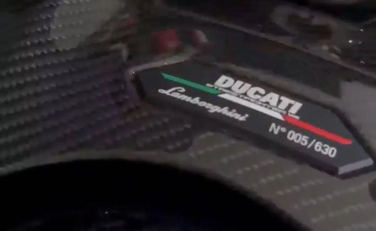 Ducati Streetfighter V4 Lamborghini (2023 - 24) (3)
