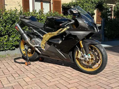 Aprilia RSV 1000 R Factory (2006 - 09) usata
