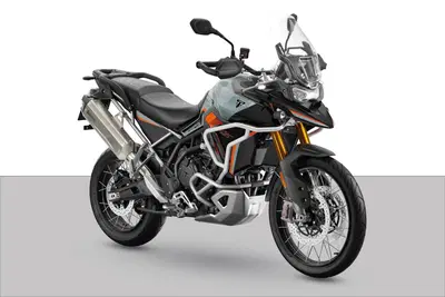 Triumph Tiger 900 Desert Special Edition (2026) nuova