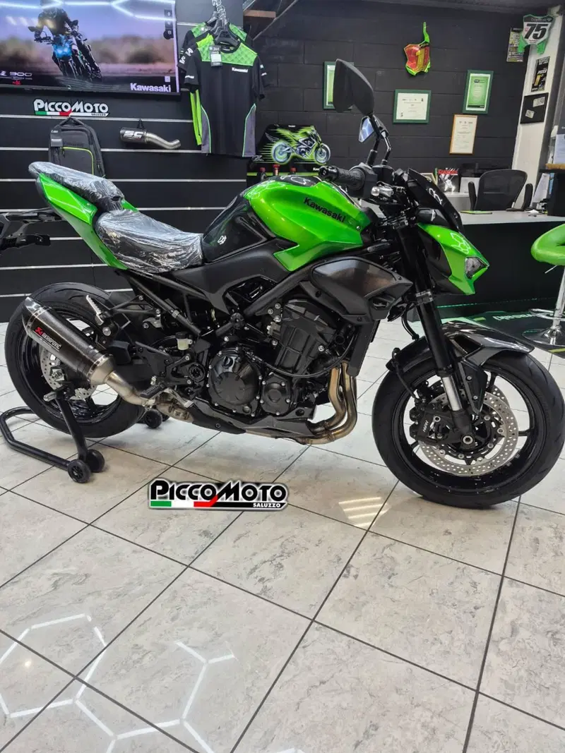 Kawasaki Z 900 (2025 - 26) (5)
