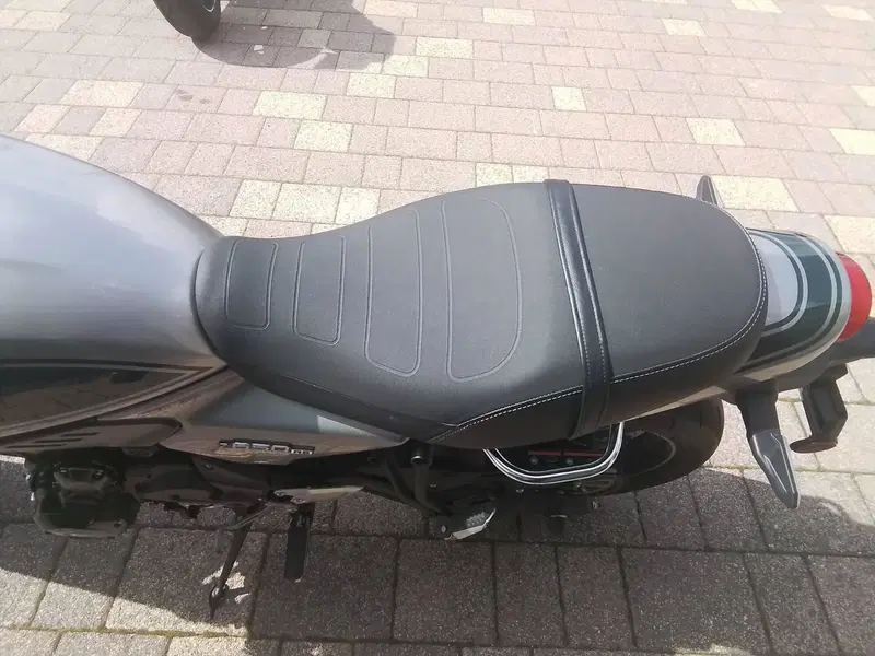 Kawasaki Z 650 RS (2022 - 24) (11)