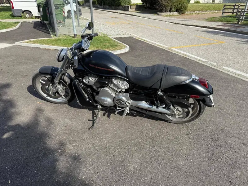 Harley-Davidson 1250 Street Rod (2005 - 06) - VRSCR (11)