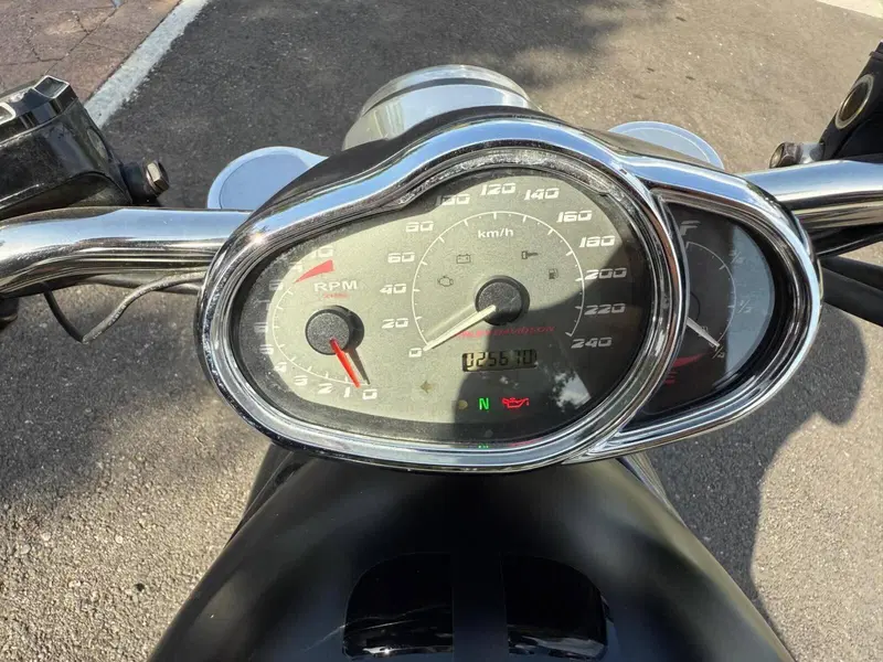 Harley-Davidson 1250 Street Rod (2005 - 06) - VRSCR (9)